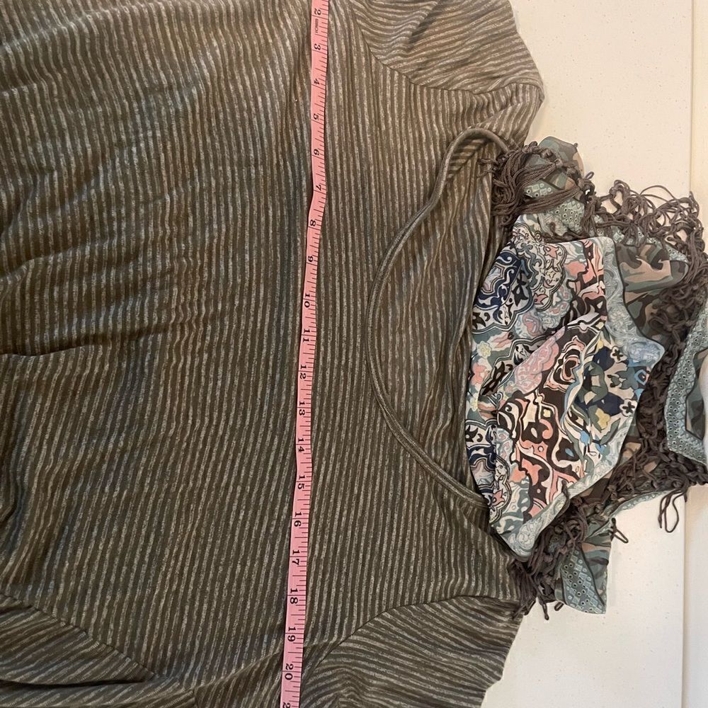 World Unity dress top, size XXL with scarf - Picture 5 of 7